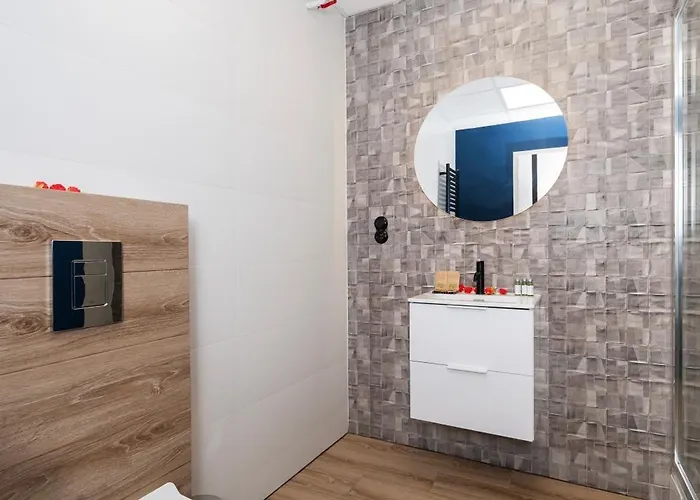 Legionow M3 - Parking, Location Appartement Łódź